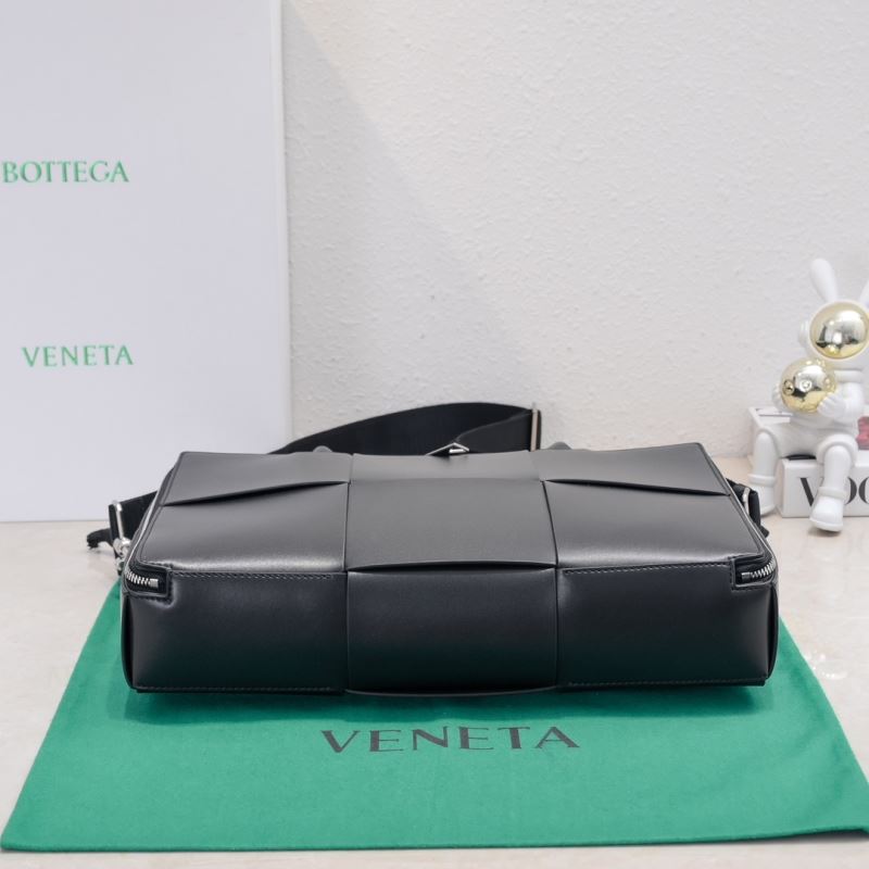 Mens Bottega Veneta Briefcases